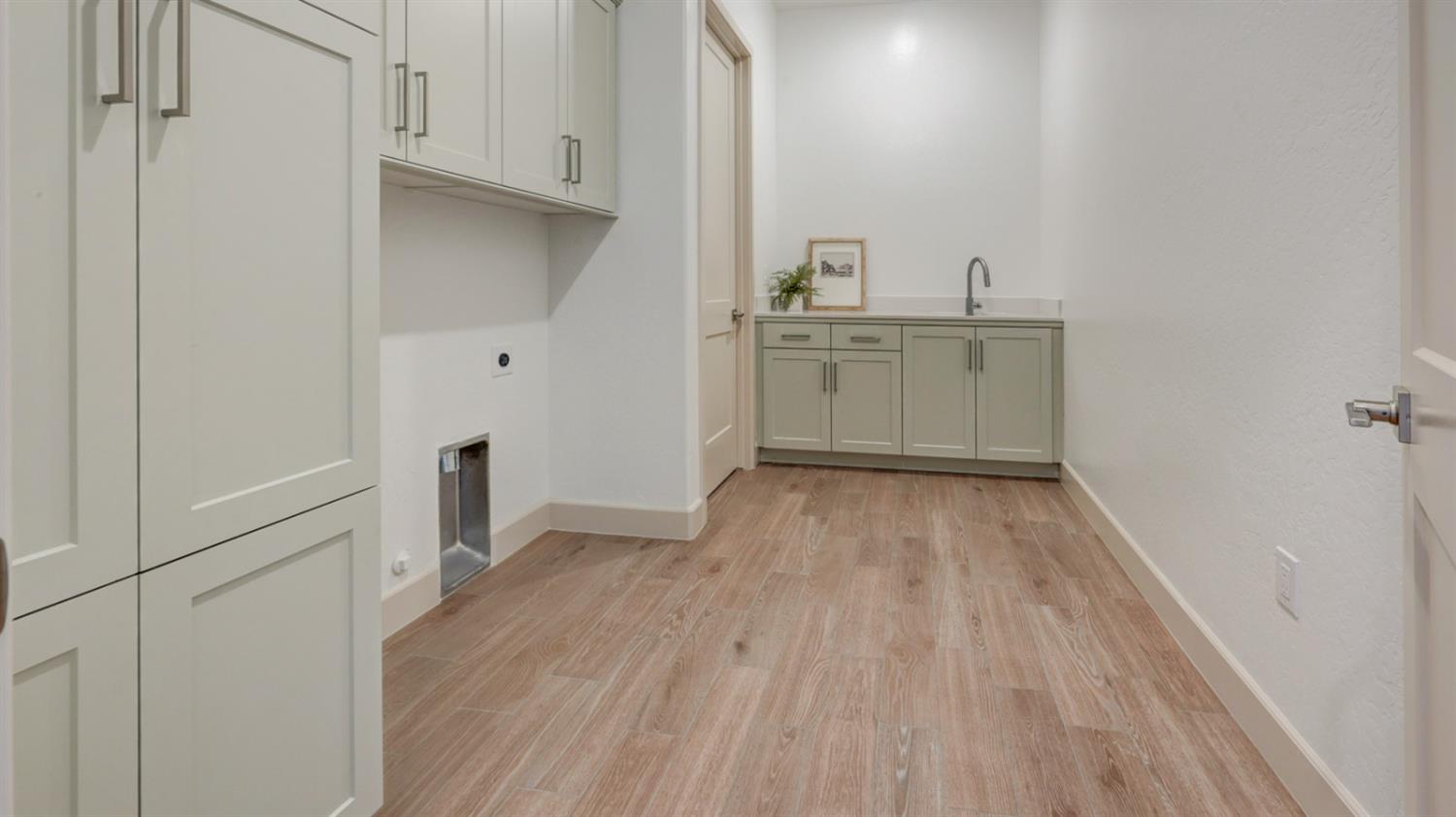 1675 N Blackwood Avenue, Clovis, CA, 93619