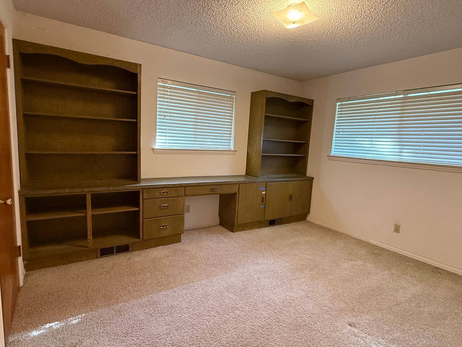 2510 W Escalon Avenue, Fresno, CA, 93711