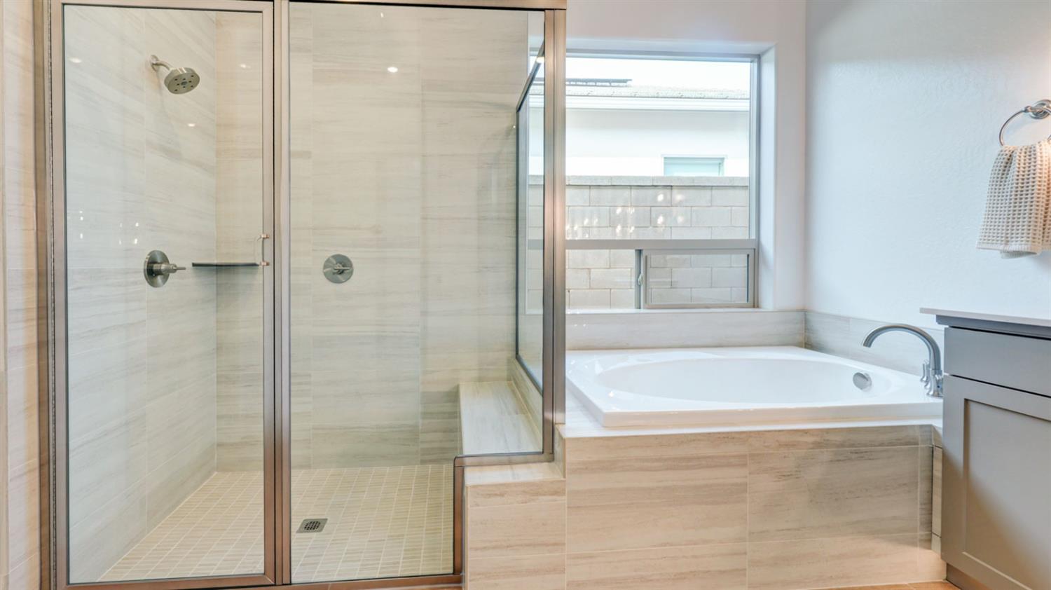 1675 N Blackwood Avenue, Clovis, CA, 93619