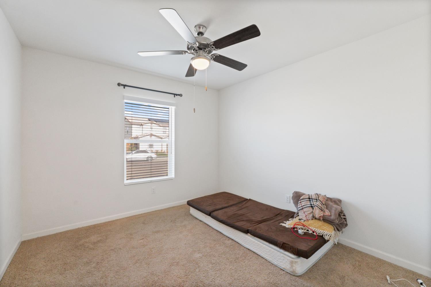 802 Reisling Lane, Coalinga, CA, 93210