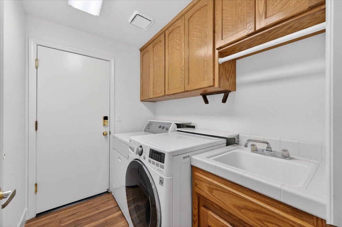 1942 E Desert Island Drive, Fresno, CA, 93730