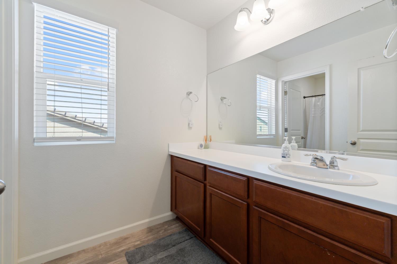 802 Reisling Lane, Coalinga, CA, 93210