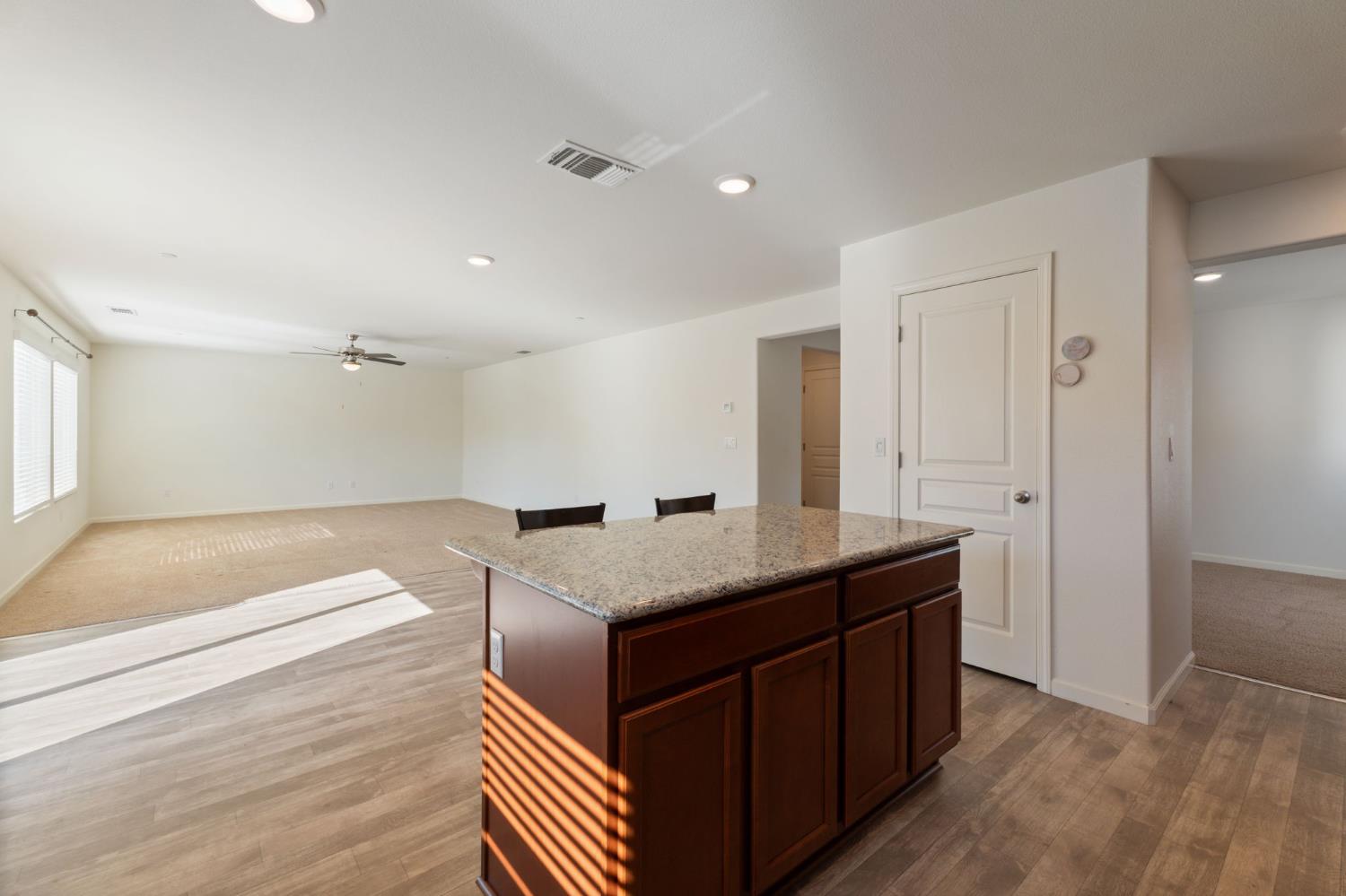 802 Reisling Lane, Coalinga, CA, 93210