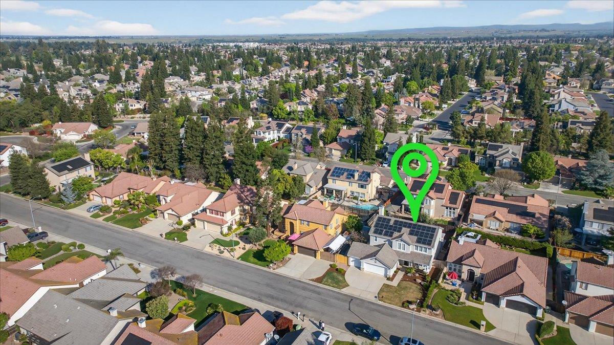 1942 E Desert Island Drive, Fresno, CA, 93730