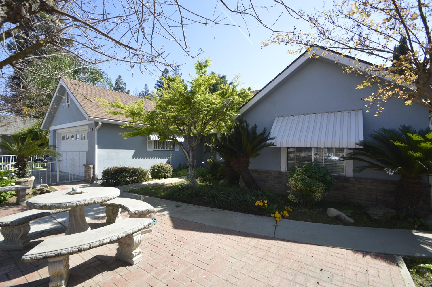 Single Family in Fresno - photo 2