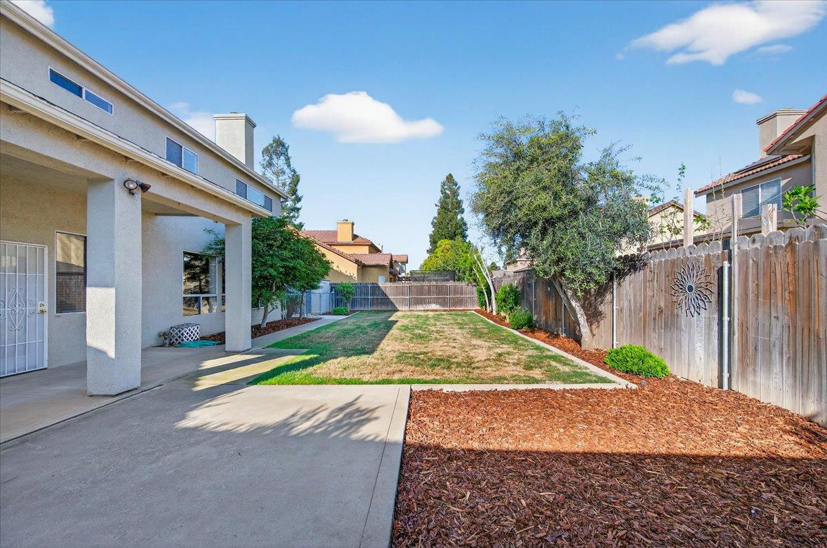 1942 E Desert Island Drive, Fresno, CA, 93730