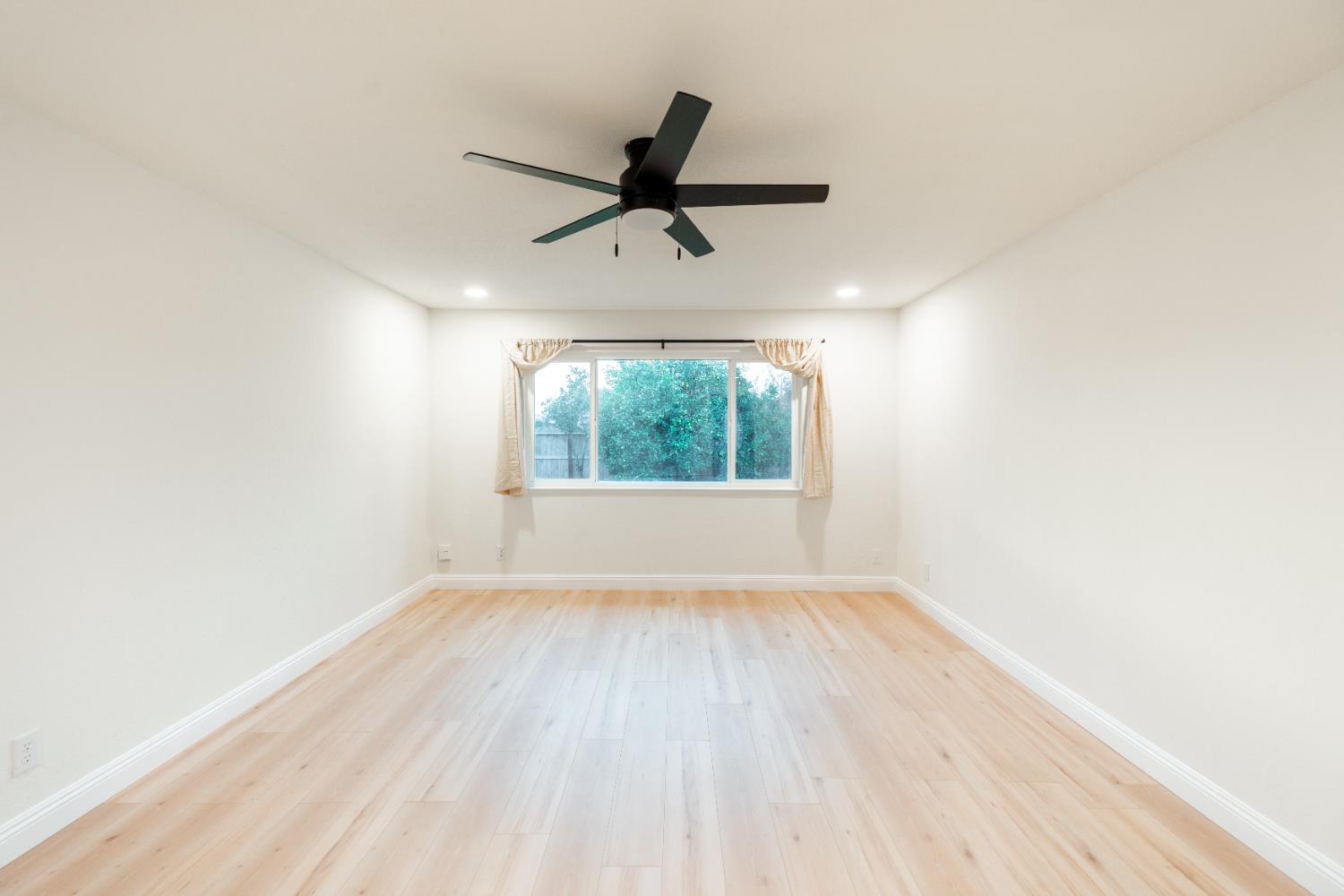 2612 Renn Avenue, Clovis, CA, 93611