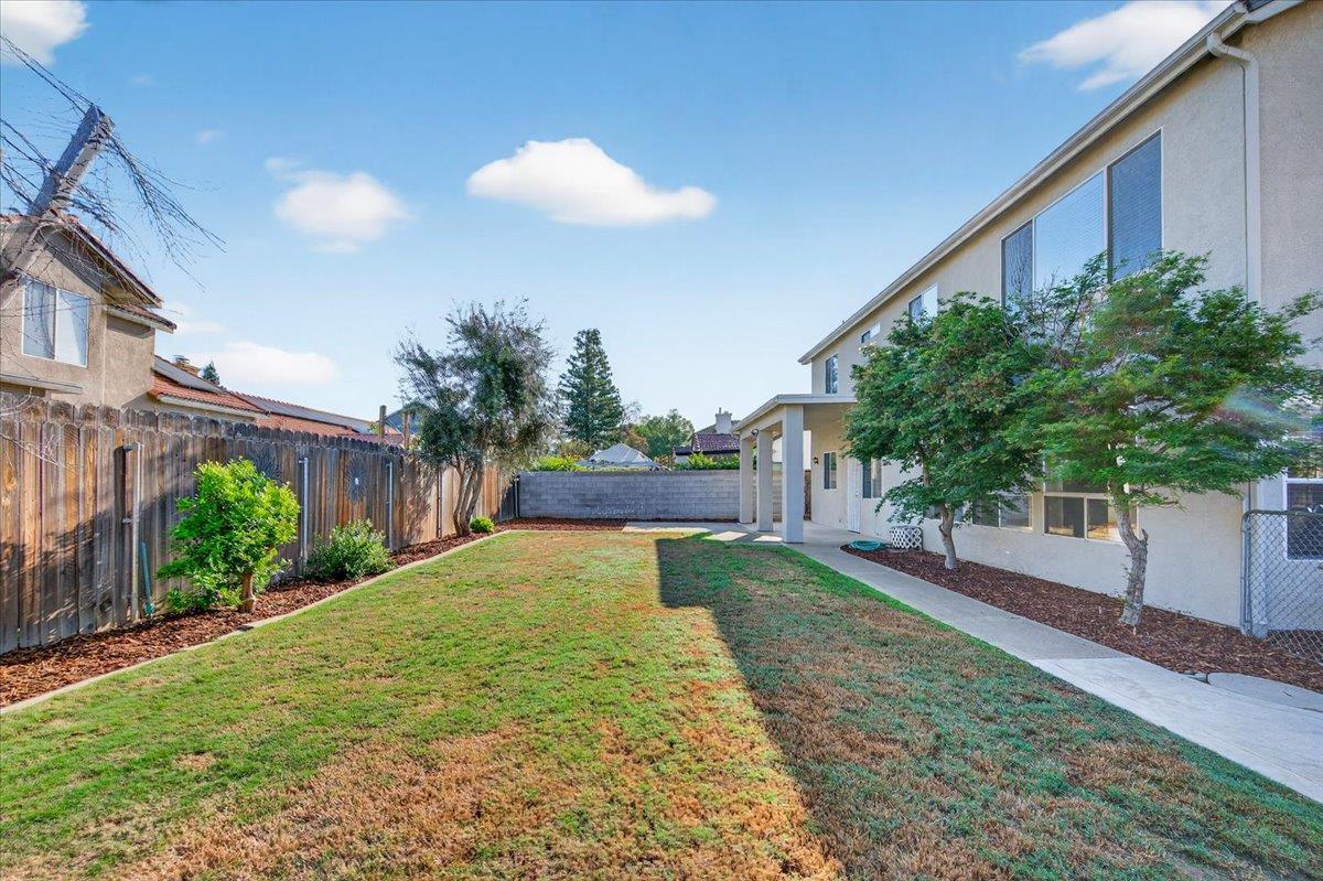 1942 E Desert Island Drive, Fresno, CA, 93730