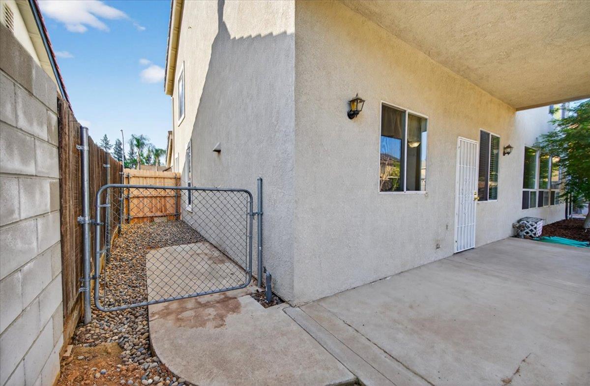 1942 E Desert Island Drive, Fresno, CA, 93730