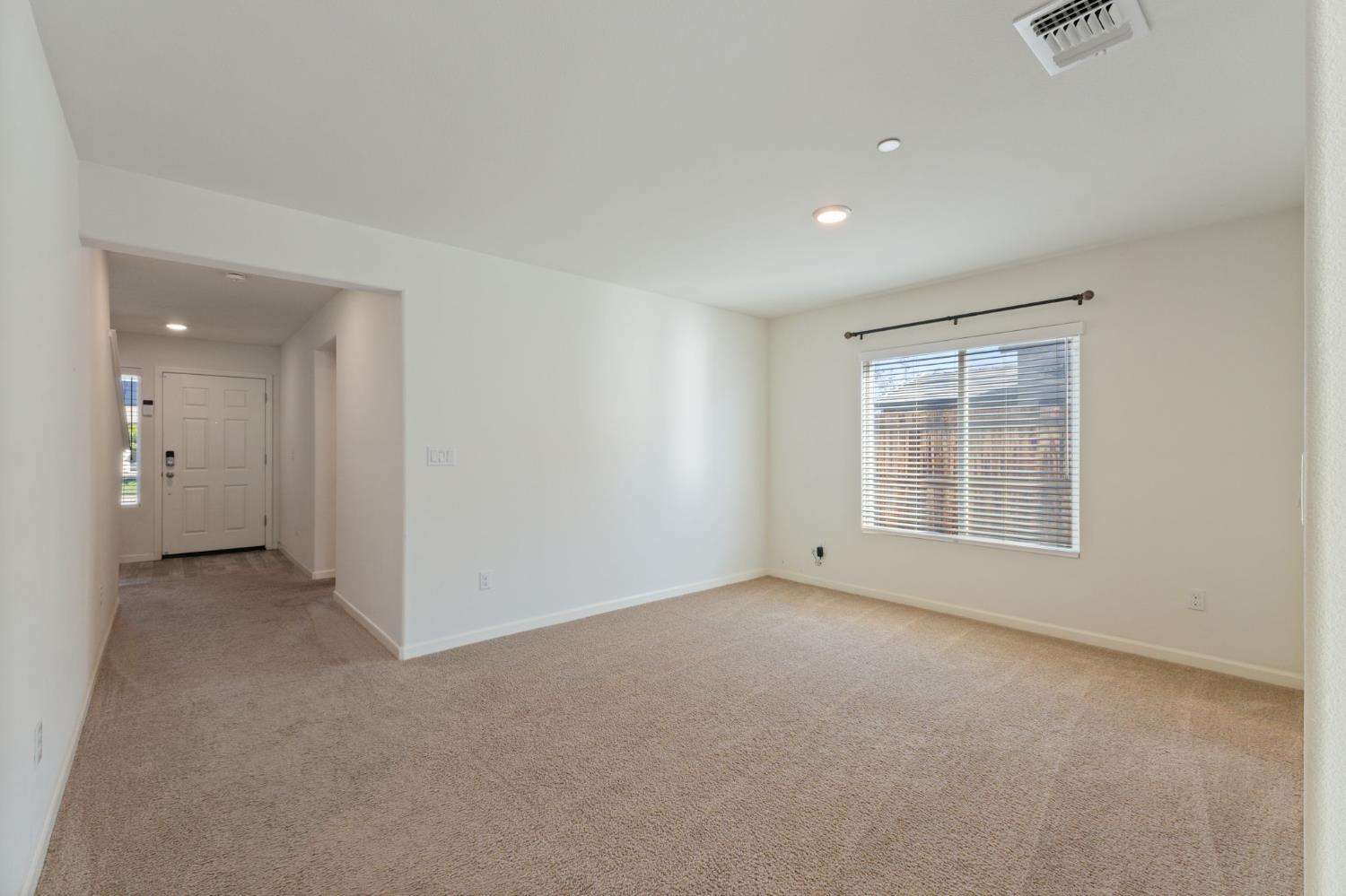 802 Reisling Lane, Coalinga, CA, 93210