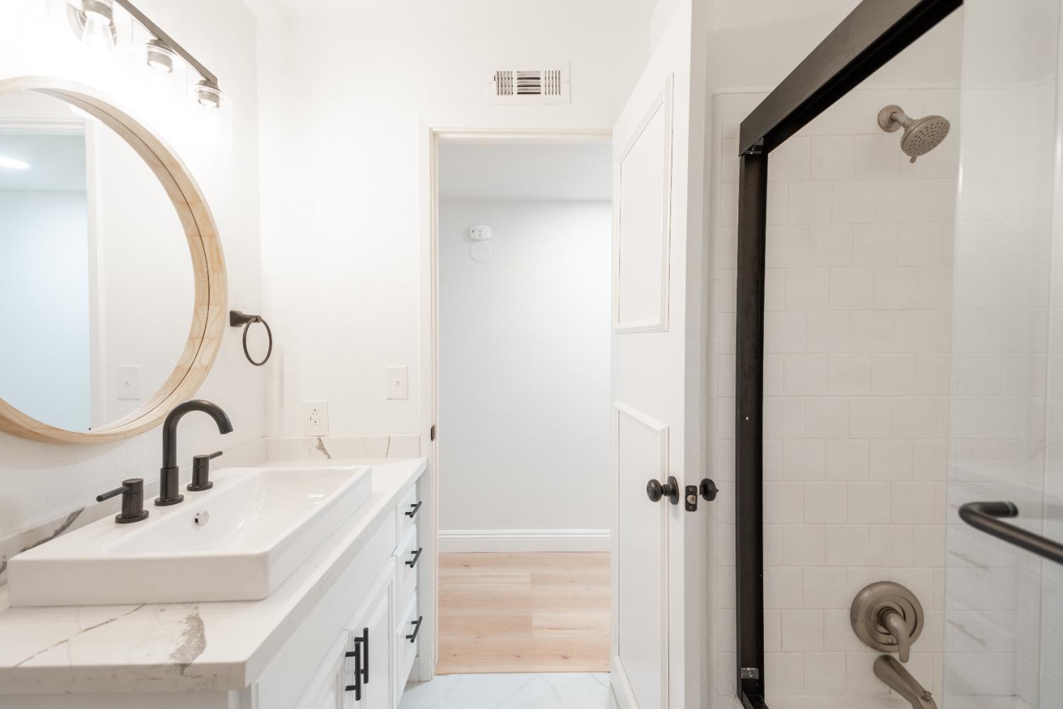 2612 Renn Avenue, Clovis, CA, 93611