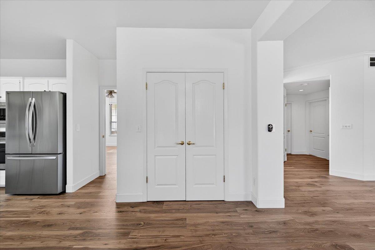 1942 E Desert Island Drive, Fresno, CA, 93730