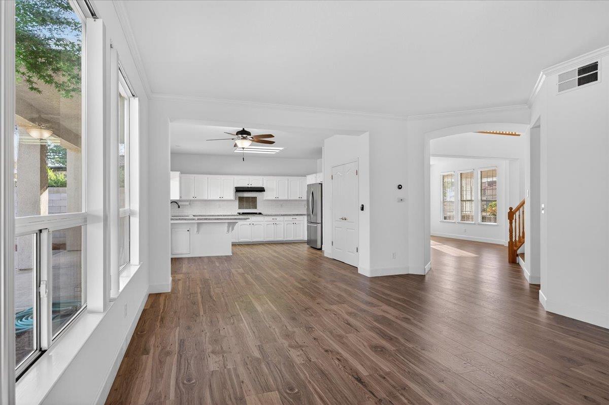 1942 E Desert Island Drive, Fresno, CA, 93730