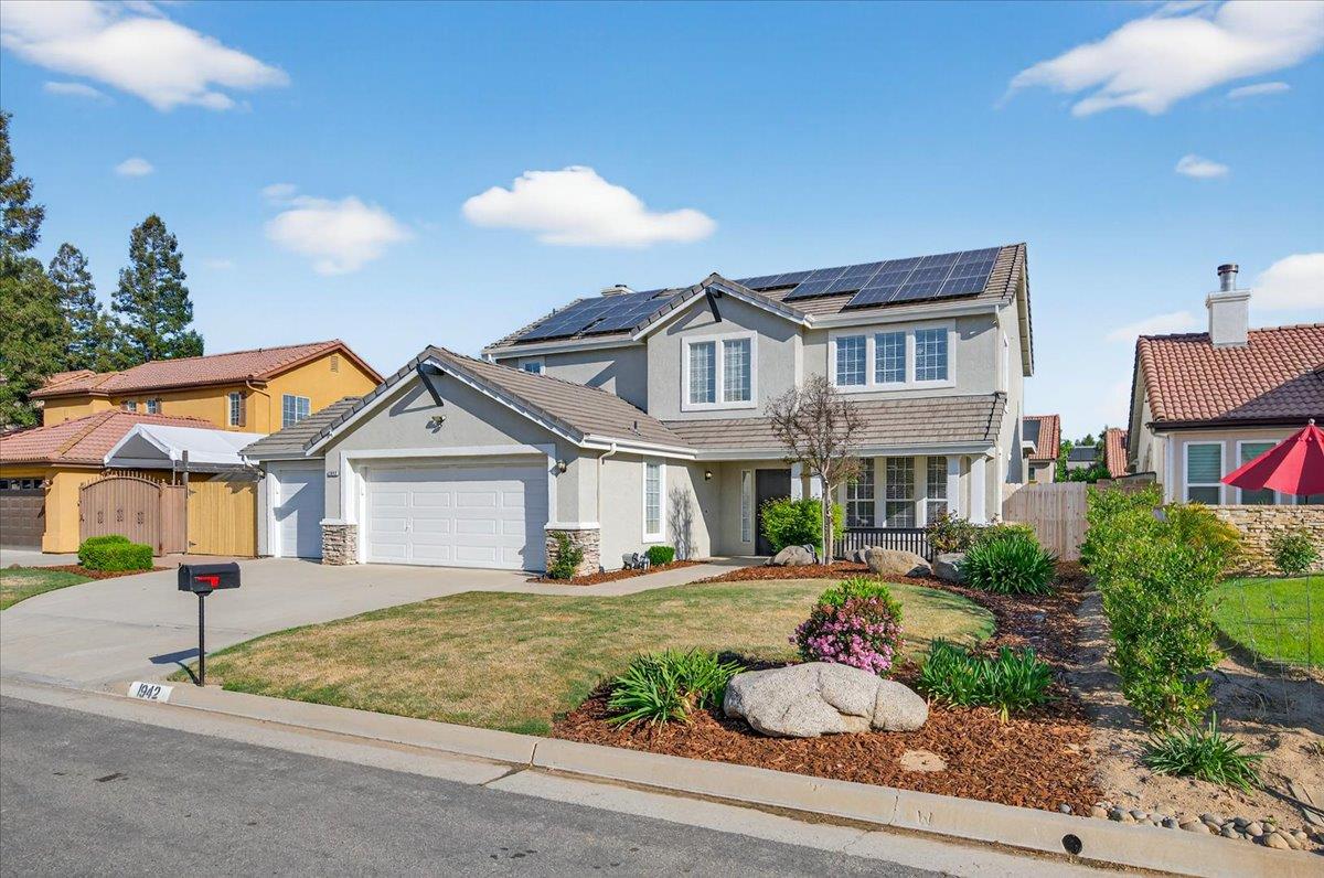 1942 E Desert Island Drive, Fresno, CA, 93730