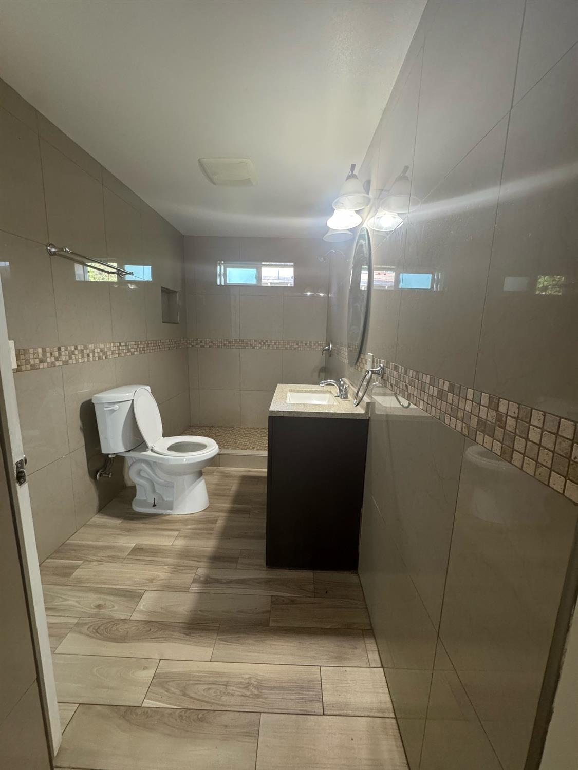 623 S Whitney Avenue, Fresno, CA, 93702