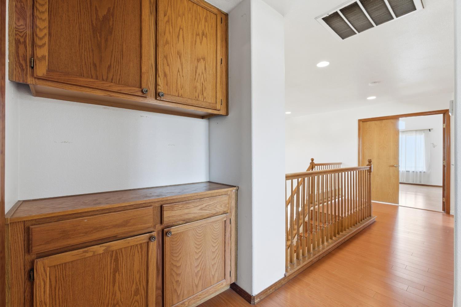 865 Mckelvy Avenue, Clovis, CA, 93611