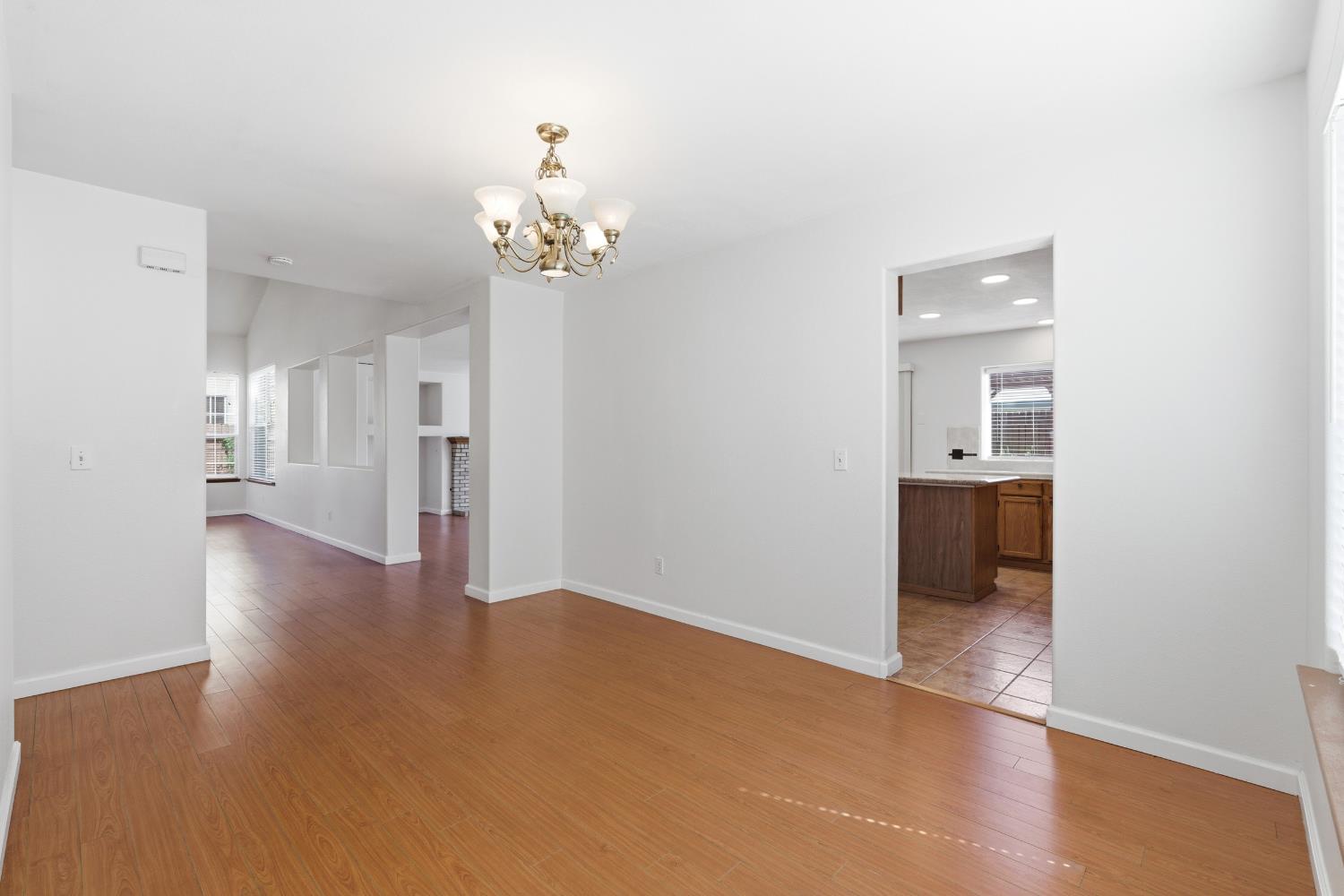 865 Mckelvy Avenue, Clovis, CA, 93611
