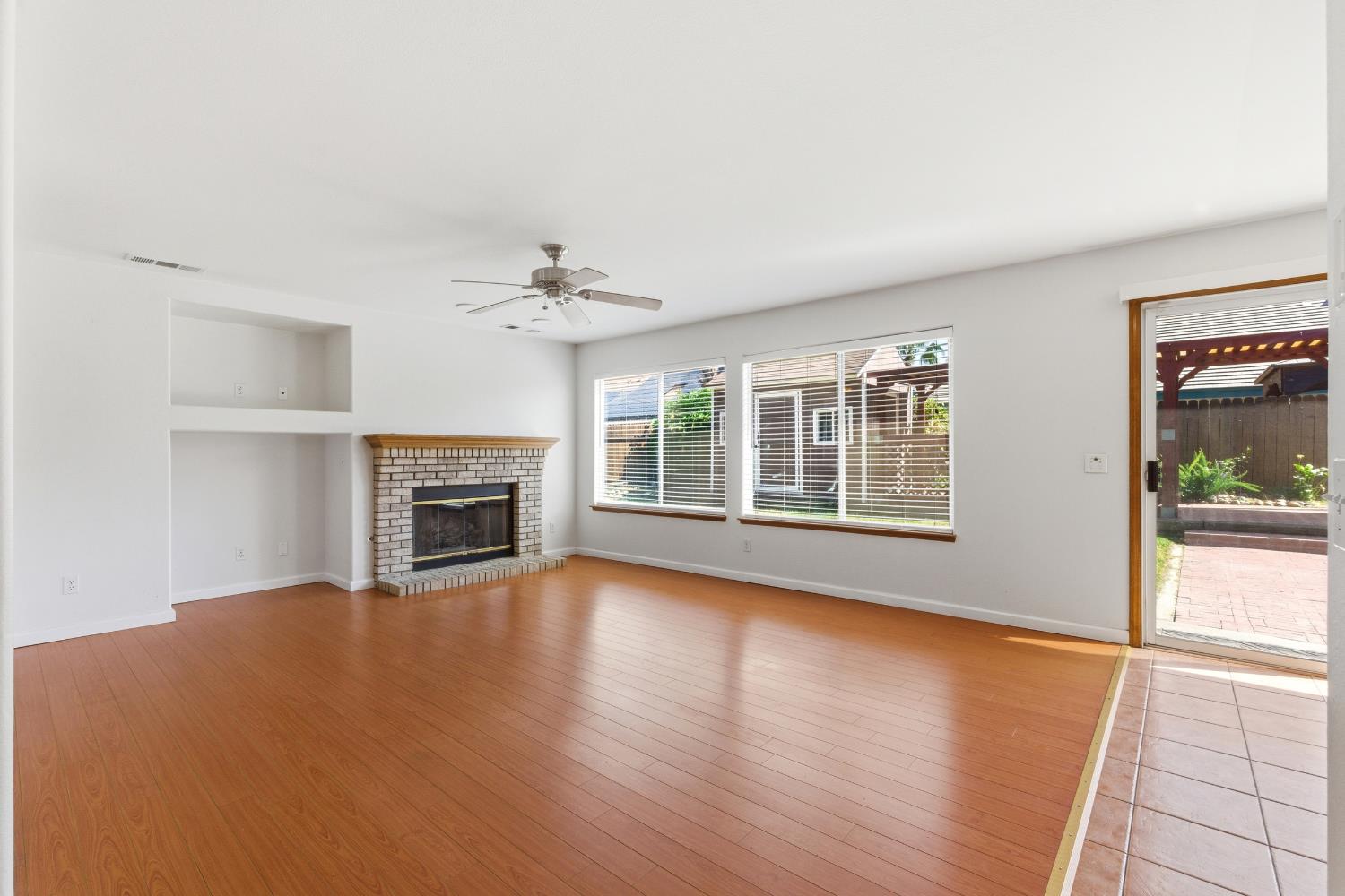865 Mckelvy Avenue, Clovis, CA, 93611