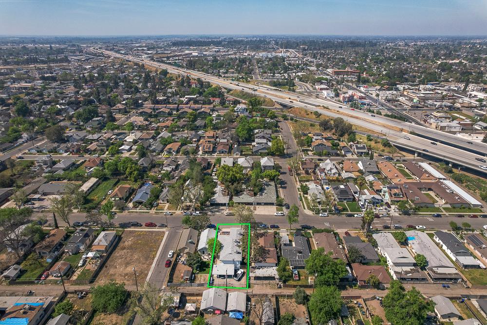 402 N Poplar Avenue, Fresno, CA, 93701