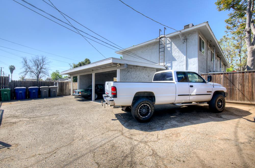 402 N Poplar Avenue, Fresno, CA, 93701