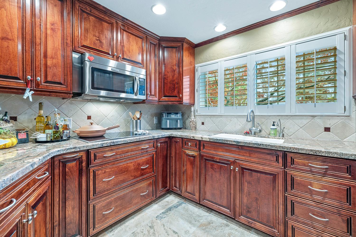 5627 N Kavanagh Avenue, Fresno, CA, 93711