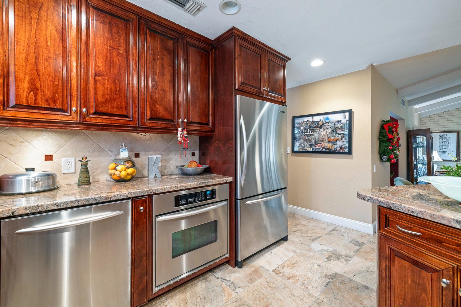 5627 N Kavanagh Avenue, Fresno, CA, 93711