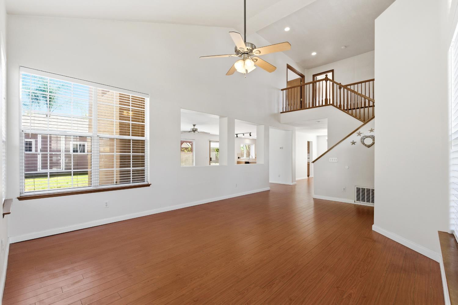865 Mckelvy Avenue, Clovis, CA, 93611