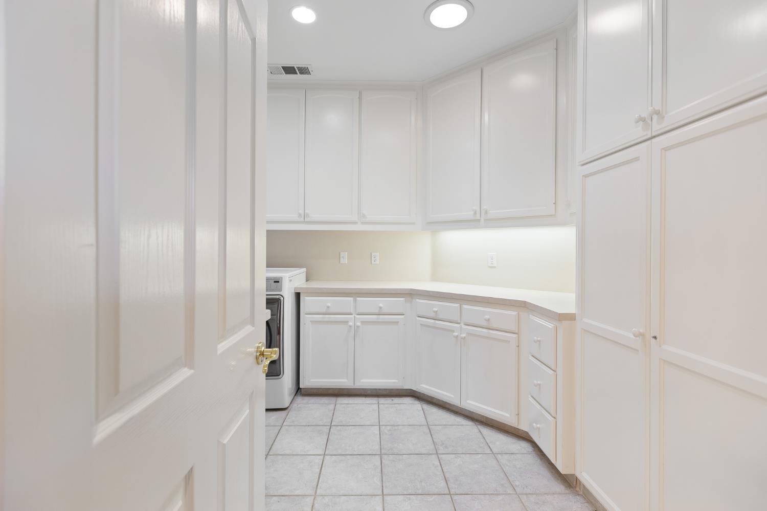 32250 Appaloosa Drive, Lindsay, CA, 93265