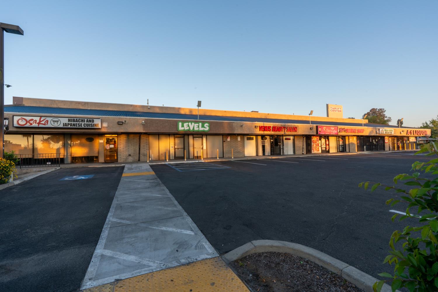 3111 N Maroa Avenue, Fresno, CA, 93704