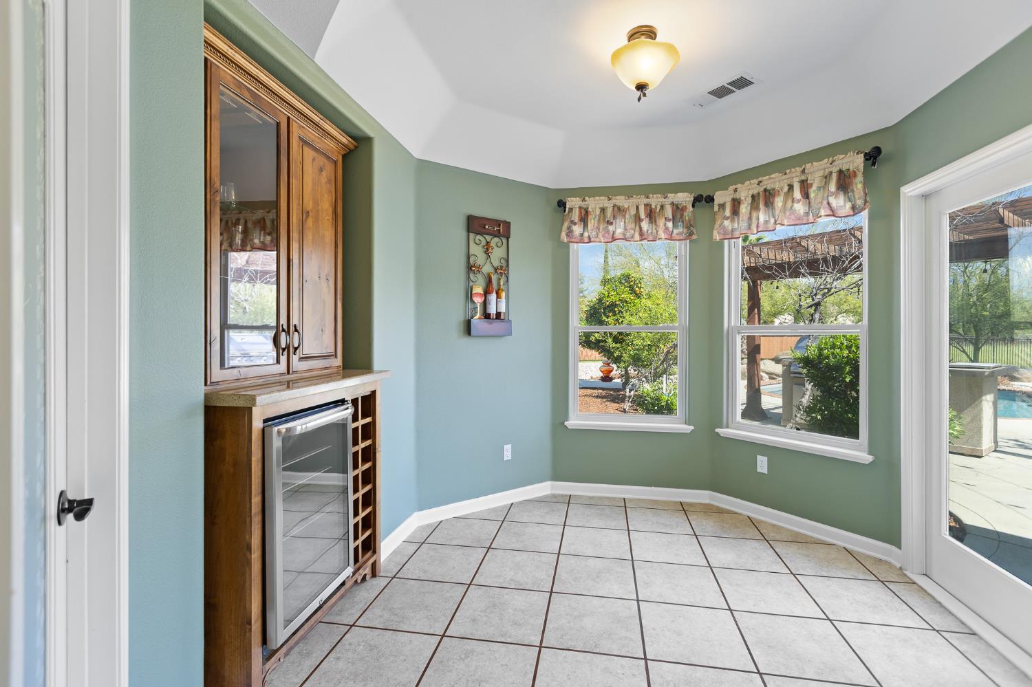 32250 Appaloosa Drive, Lindsay, CA, 93265