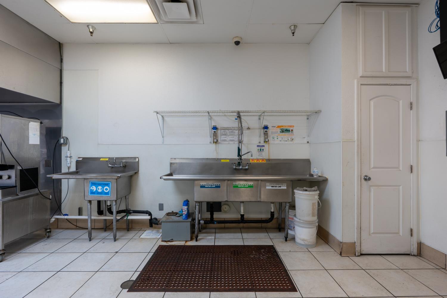 3111 N Maroa Avenue, Fresno, CA, 93704