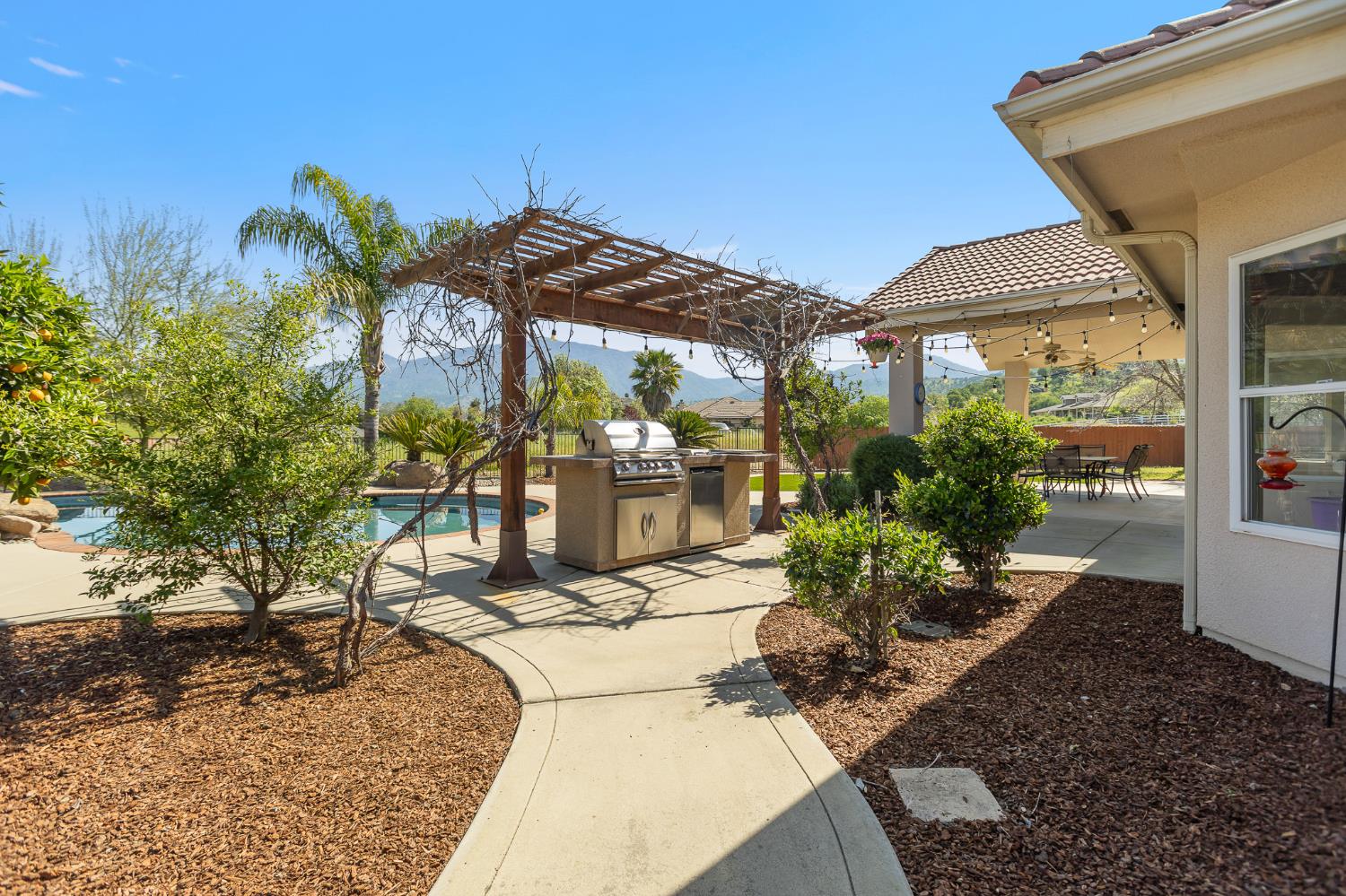 32250 Appaloosa Drive, Lindsay, CA, 93265