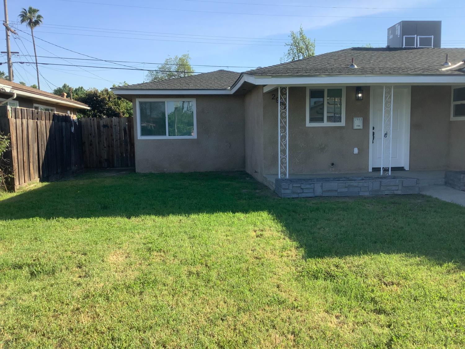Single Family in Fresno - photo 2