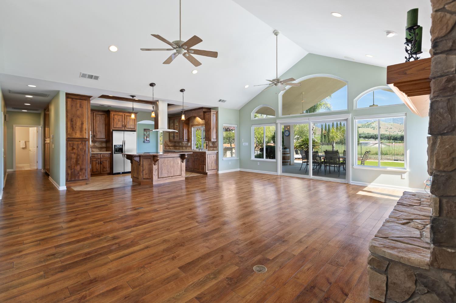 32250 Appaloosa Drive, Lindsay, CA, 93265