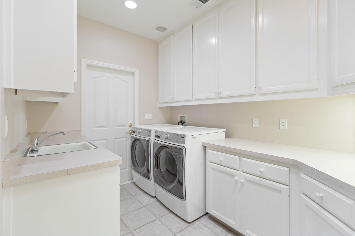 32250 Appaloosa Drive, Lindsay, CA, 93265