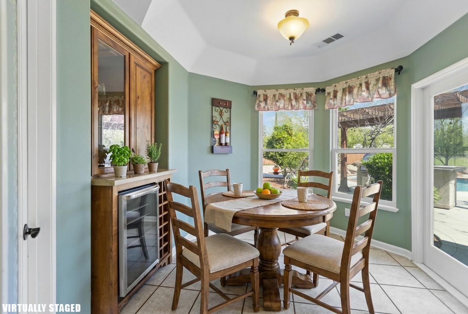 32250 Appaloosa Drive, Lindsay, CA, 93265