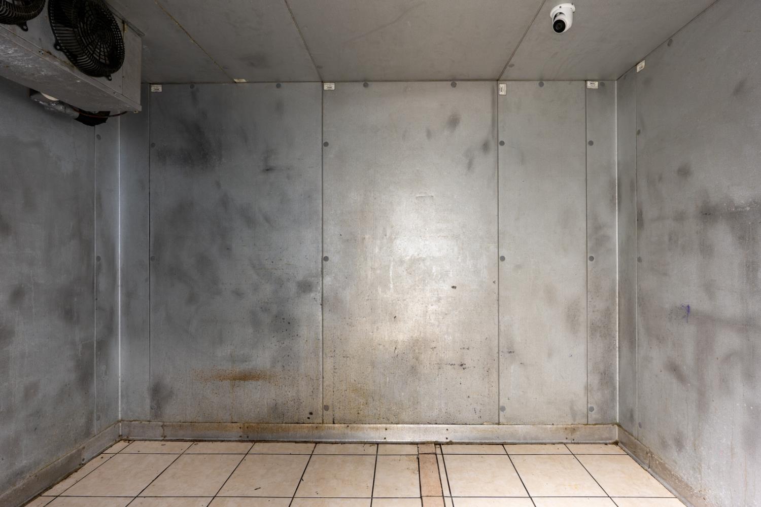 3111 N Maroa Avenue, Fresno, CA, 93704