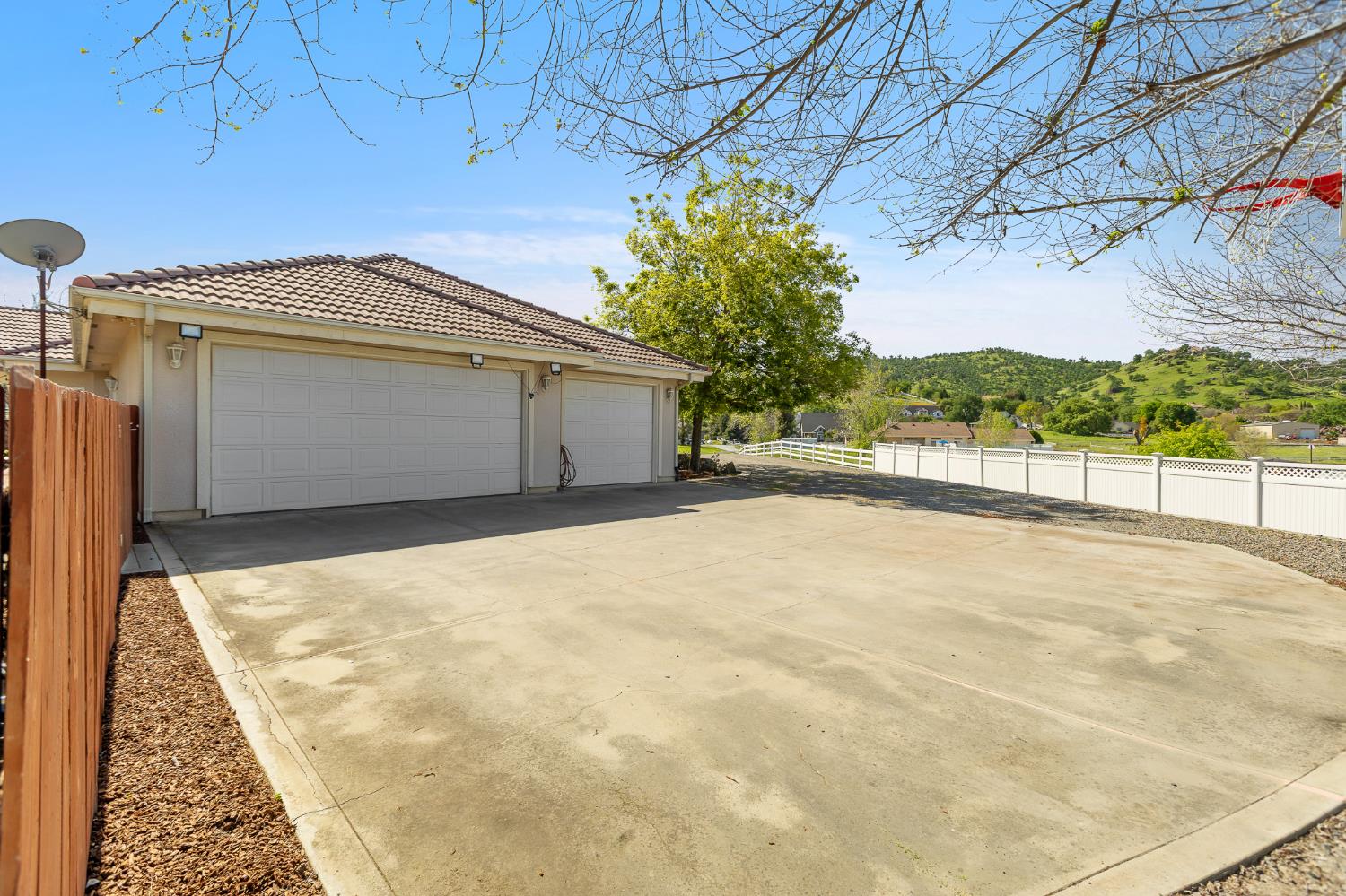 32250 Appaloosa Drive, Lindsay, CA, 93265