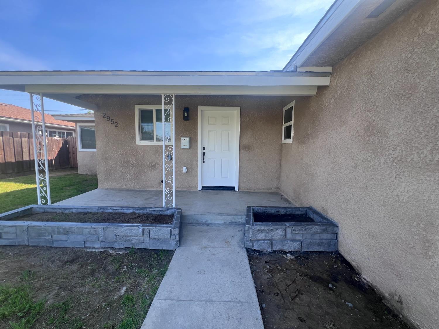 Single Family in Fresno - photo 3