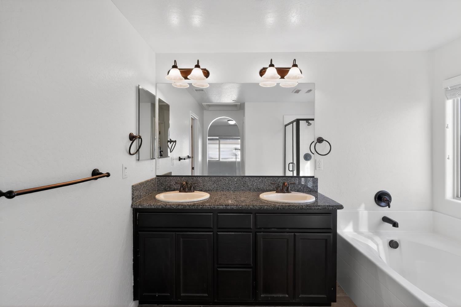 3077 N Hanalei Avenue, Fresno, CA, 93737