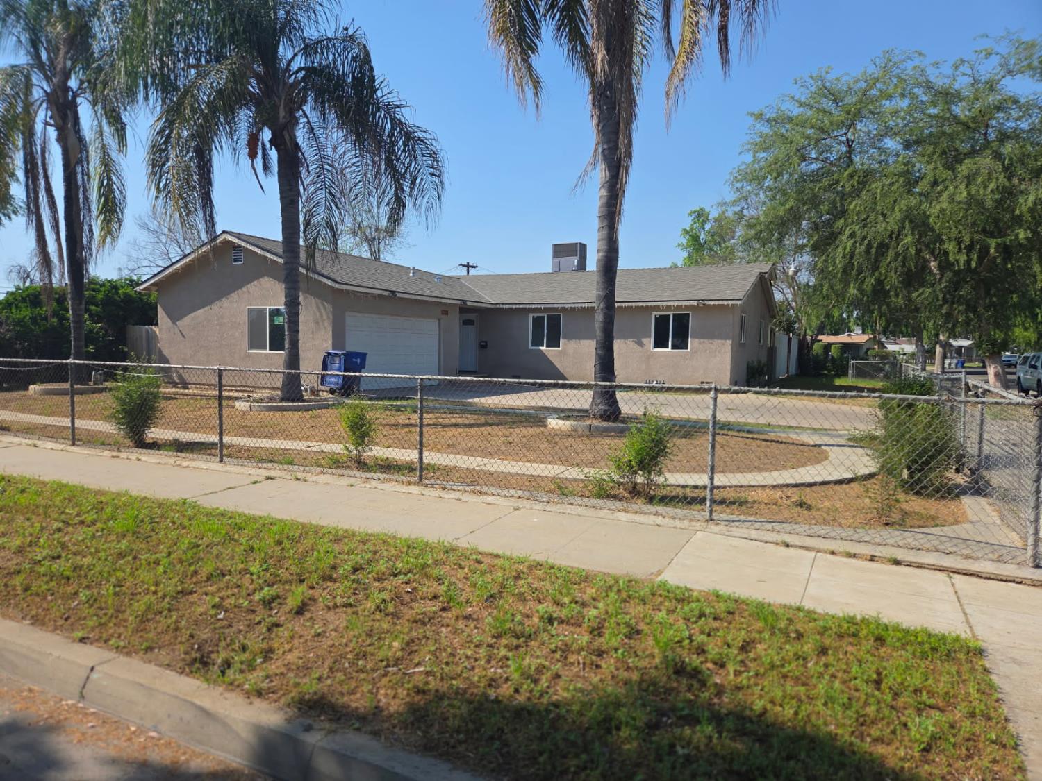 1732 S Sierra Vista, Fresno, CA, 93702