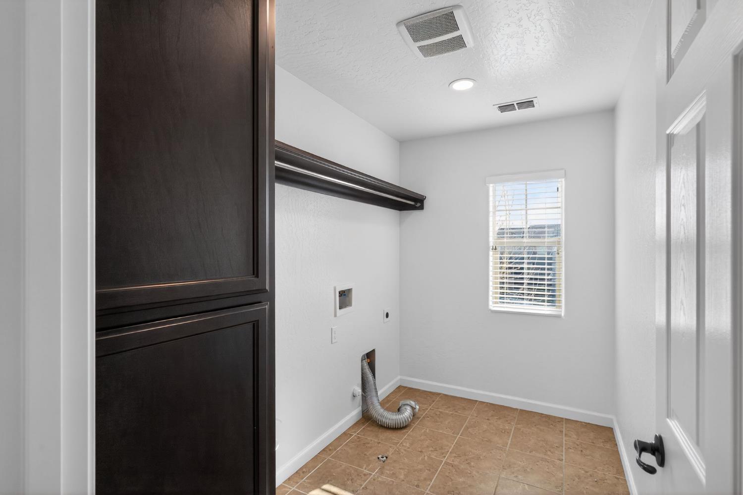 3077 N Hanalei Avenue, Fresno, CA, 93737