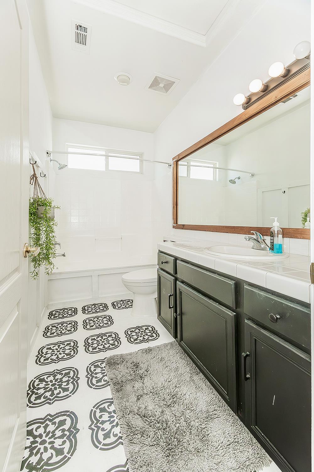 717 W Tivoli Lane, Clovis, CA, 93611