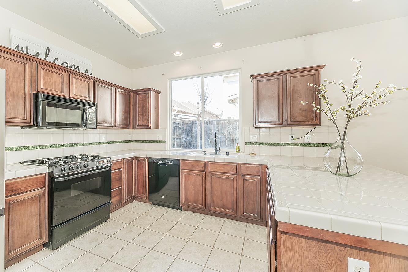 717 W Tivoli Lane, Clovis, CA, 93611