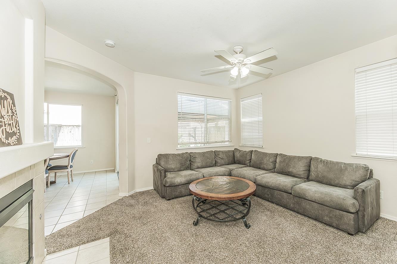 717 W Tivoli Lane, Clovis, CA, 93611