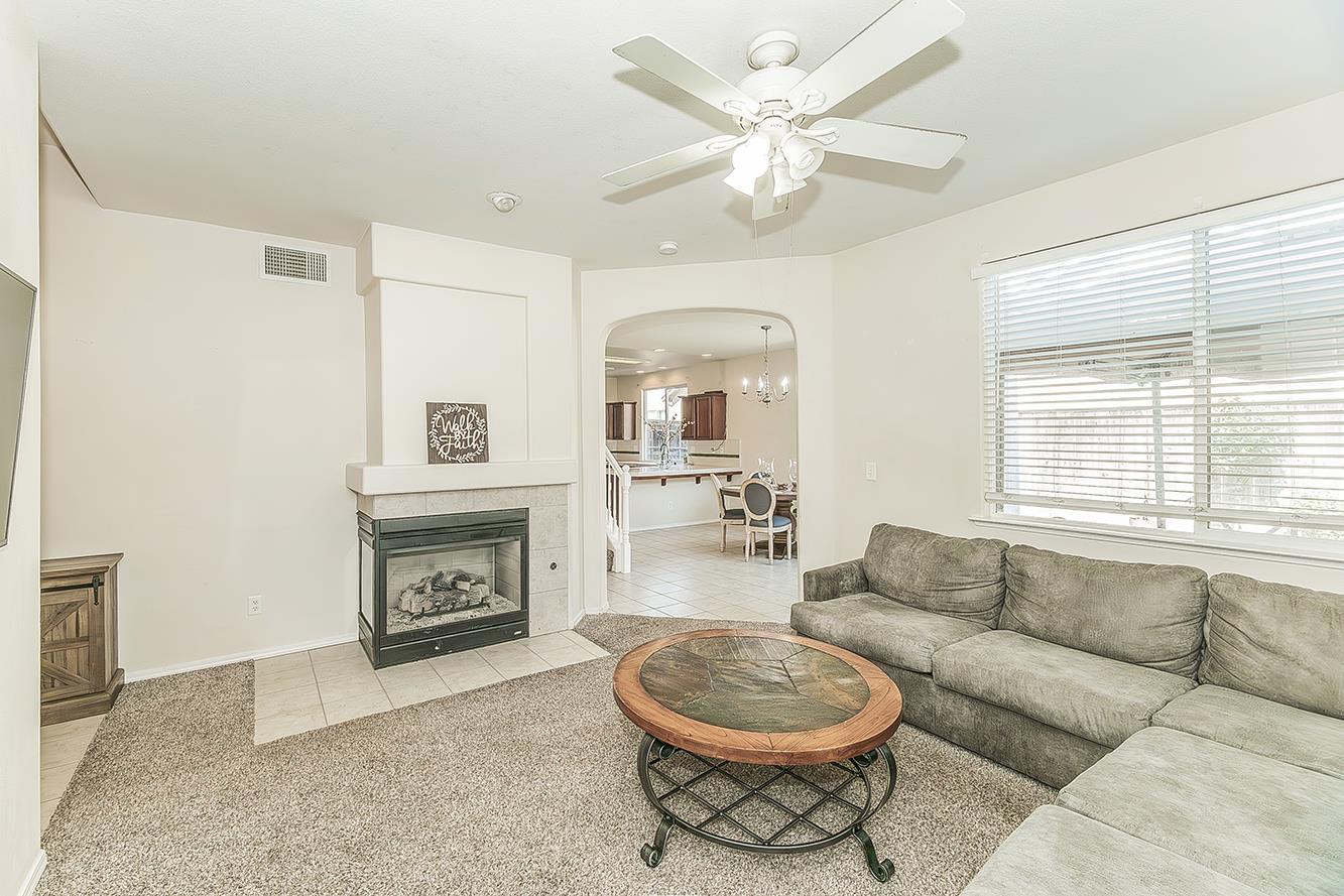 717 W Tivoli Lane, Clovis, CA, 93611