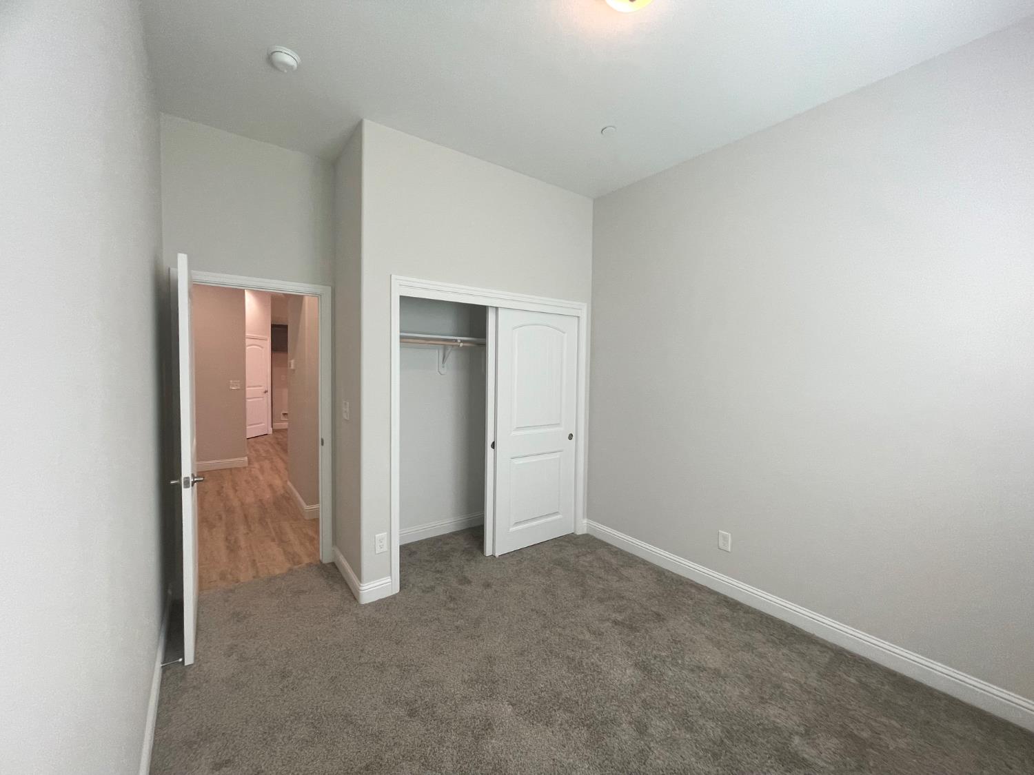 104 N Koleen Ave, Kerman, CA, 93630