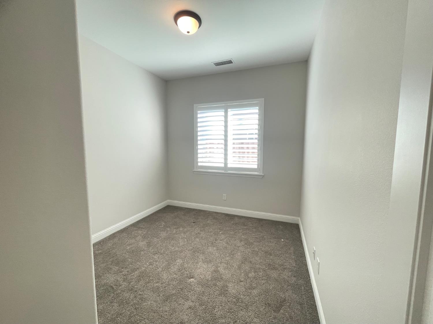 104 N Koleen Ave, Kerman, CA, 93630