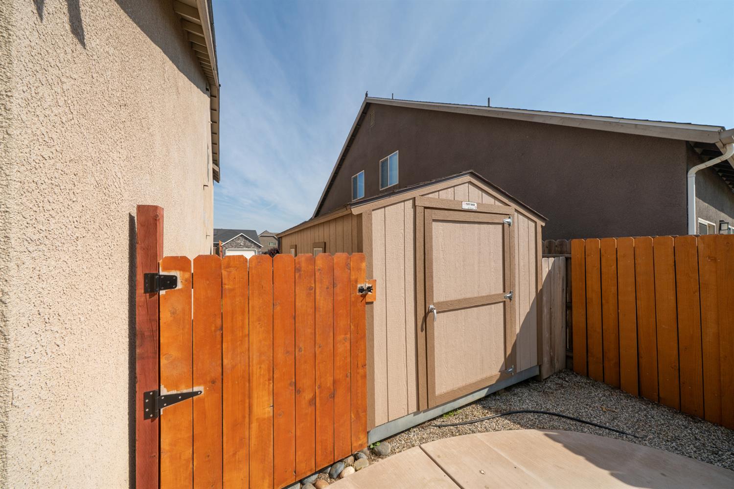 2027 W Babcock Avenue, Visalia, CA, 93291