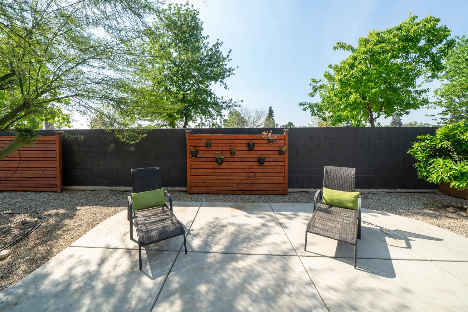 2027 W Babcock Avenue, Visalia, CA, 93291